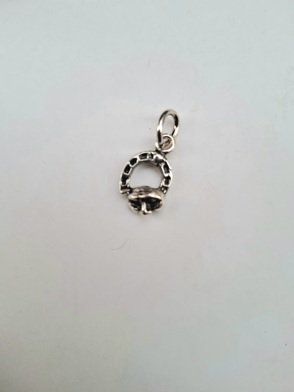 FERRO DI CAVALLO E PULCINELLA