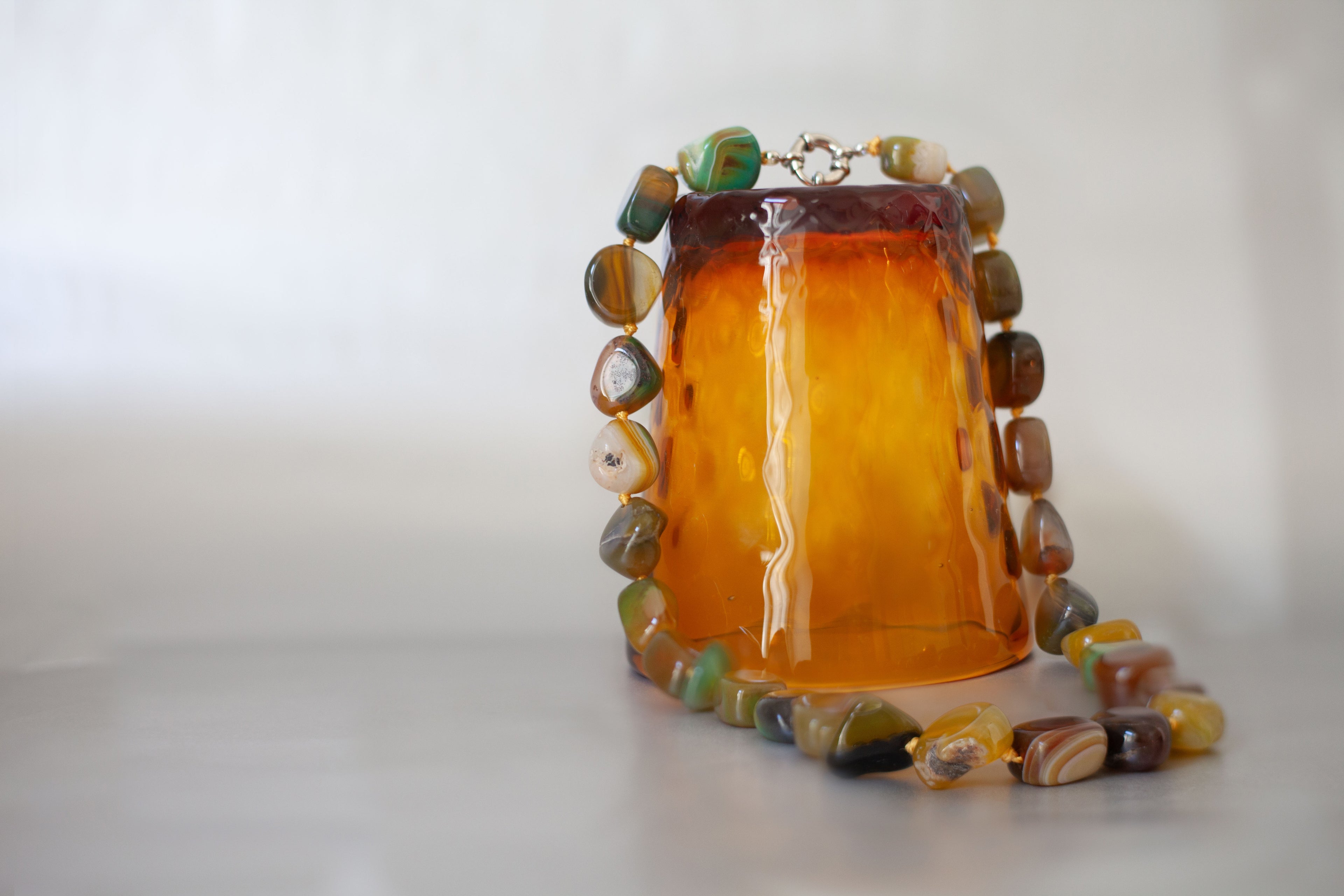 Collana con varie pietre