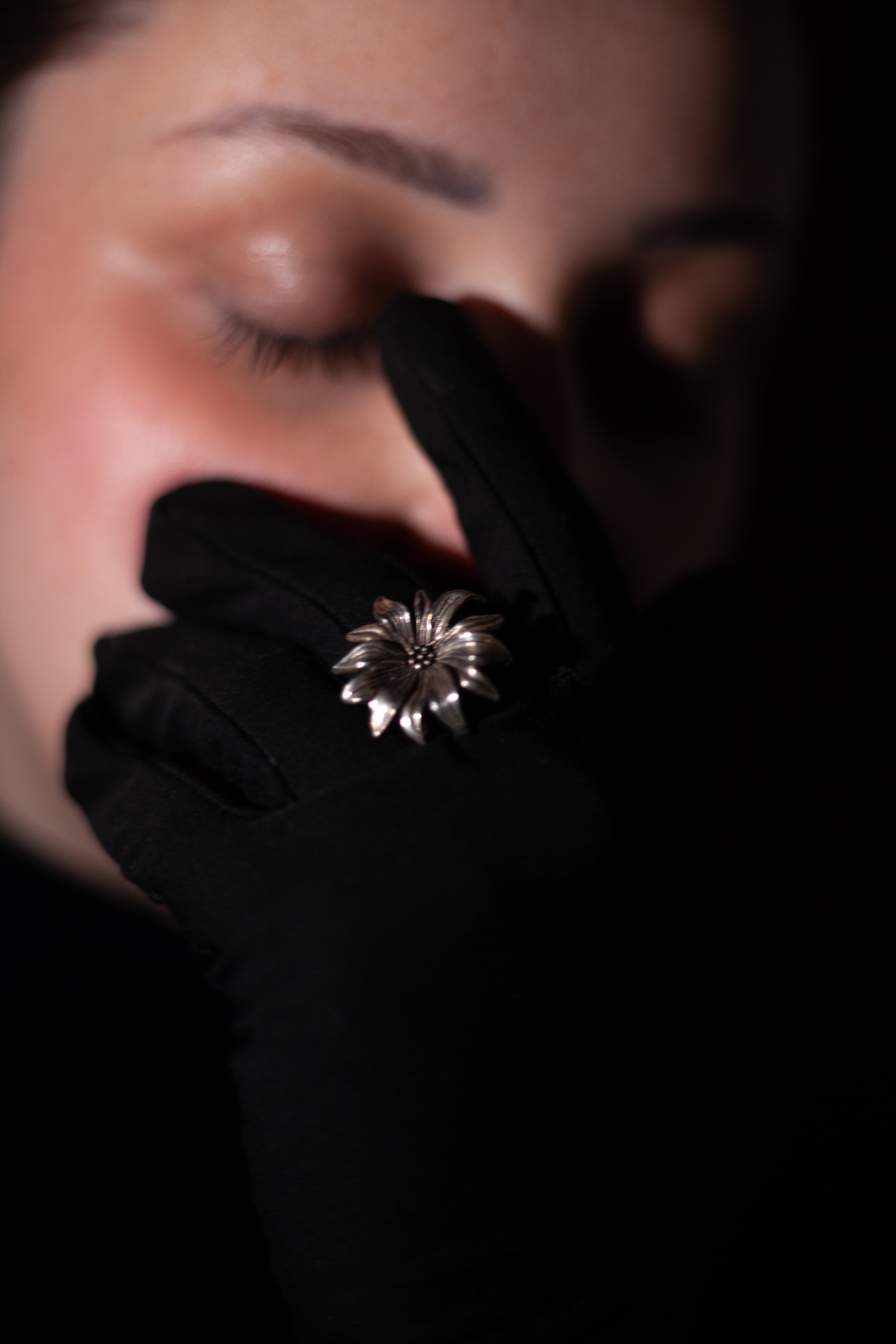 Anello in argento forma di fiore