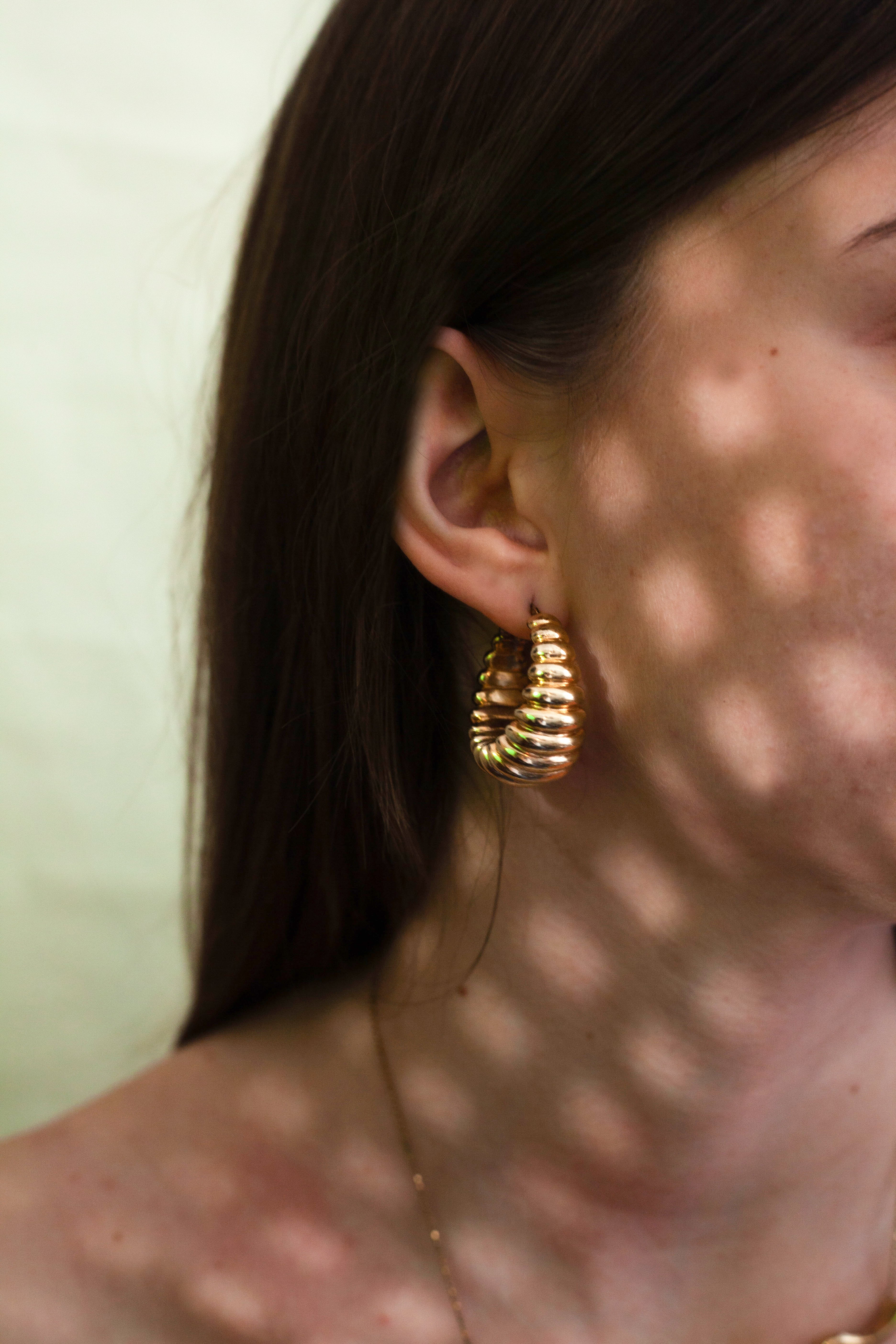 ✨ Orecchini Linea Dorata – Argento Placcato Oro ✨