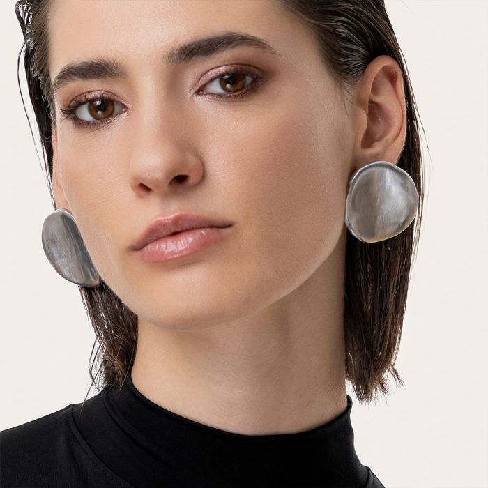 ORECCHINO PIETRA PIATTA